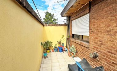 DEPARTAMENTO 2 AMBIENTES CON PATIO TERRAZA