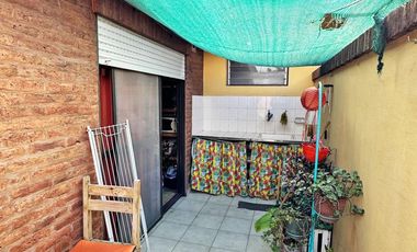 DEPARTAMENTO 2 AMBIENTES CON PATIO TERRAZA