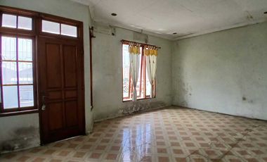 Ruang Usaha Ruko Murah Nusukan Banjarsari Kamar Banyak Nyaman di Huni