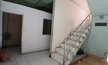 Ruang Usaha Ruko Murah Nusukan Banjarsari Kamar Banyak Nyaman di Huni