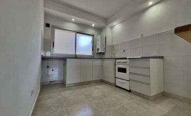 Departamento de 2 ambientes con balcon corrido