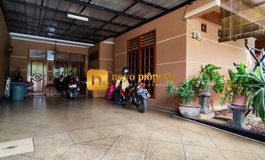 Rumah Mewah Tanah Luas Dekat Pintu Tol di Jatiwaringin Bekasi