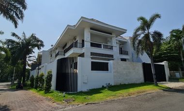 Rumah dijual berlokasi di Citraland Surabaya (AN)
