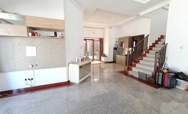 Rumah dijual berlokasi di Citraland Surabaya (AN)