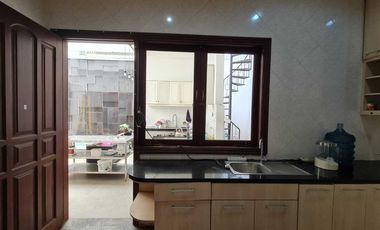 Rumah dijual berlokasi di Citraland Surabaya (AN)