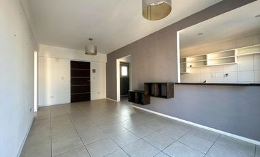 Departamento de 2 ambientes con cochera