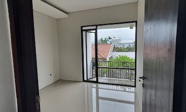 rumah bagus di daerah ciwastra bandung