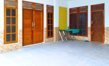 DISEWAKAN RMH  KAWASAN PSR.MINGGU JATI PADANG JAK-SEL