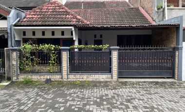 JUAL RUMAH DIDALAM PERUMAHAN SEKITAR WIROSABAN YOGYAKARTA