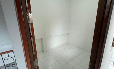 JUAL RUMAH DIDALAM PERUMAHAN SEKITAR WIROSABAN YOGYAKARTA