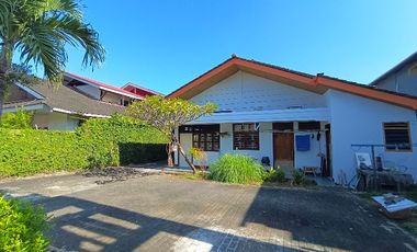Sewa  bulanan, rumah dengan taman. Full furniture.