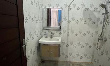 RUMAH 2 LANTAI MODERN MINIMALIS AMBENGAN RESIDENCE