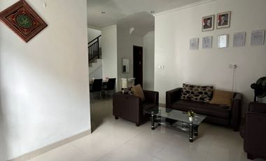 RUMAH 2 LANTAI MODERN MINIMALIS AMBENGAN RESIDENCE
