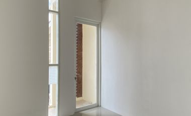 Rumah 1 Menit dari JTP 2 | Free Full Furnished | Ada Manajemen sewa villa