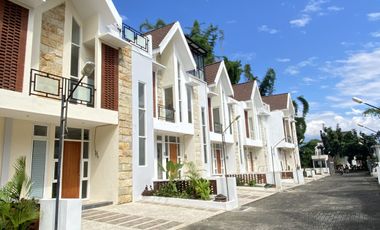 Rumah 1 Menit dari JTP 2 | Free Full Furnished | Ada Manajemen sewa villa