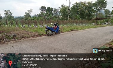 Tanah Dekat Objek wisata Guci Tegal Jawa Tengah