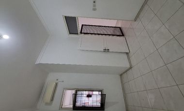 sewa rmh 1lt di lebak rejo.row jl lebar dekat unair