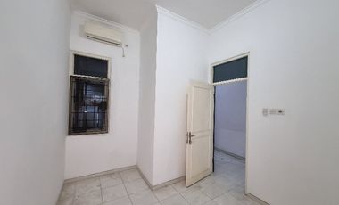 sewa rmh 1lt di lebak rejo.row jl lebar dekat unair