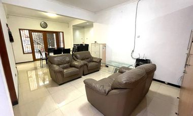 Sewa Rumah Darmo Permai Siap Huni, Full Furnish, Surabaya Barat