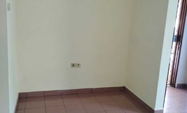 Rumah 2 Lantai Bojong Indah Jakarta Barat Nempel Puri Indah