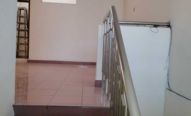 Rumah 2 Lantai Bojong Indah Jakarta Barat Nempel Puri Indah