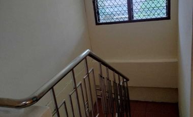 Rumah 2 Lantai Bojong Indah Jakarta Barat Nempel Puri Indah