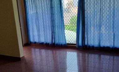 Rumah 2 Lantai Bojong Indah Jakarta Barat Nempel Puri Indah