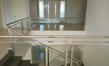 SEWA Rumah Baru 2 Lantai, Puri Galaxy, One Gate Sistem, Surabaya