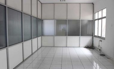 JUAL GEDUNG EX SHOWROOM   TERUSAN BUAH BATU