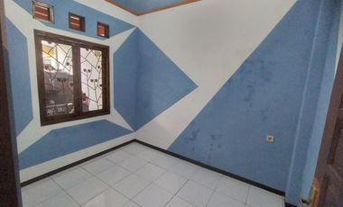 Rumah Dijual di Cianjur, Cantik depan Musholla