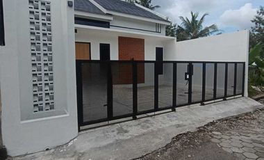 dijual rumah di sleman dekat RSUD Prambanan di madurejo prambanan