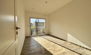 Departamento de 3 ambientes con balcon