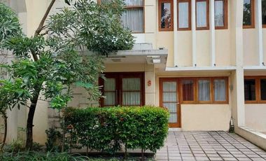 Rumah townhouse di dekat kraton malioboro mantrijeron kota yogyakarta