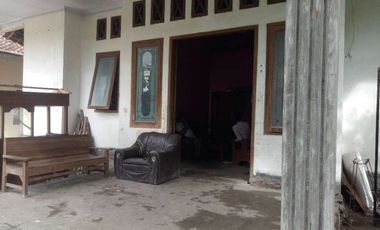 Dijual rumah luas dan asri di grobogan