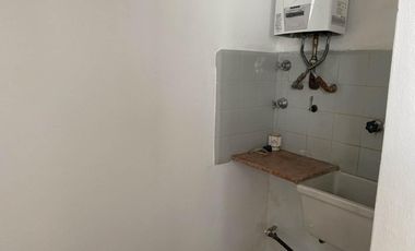 CASA DE CUATRO AMBIENTES A REFACCIONAR