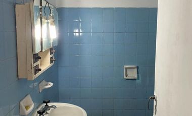 CASA DE CUATRO AMBIENTES A REFACCIONAR