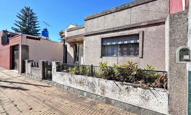 CASA LOTE PROPIO EN SAN ANDRES 3 AMBIENTES