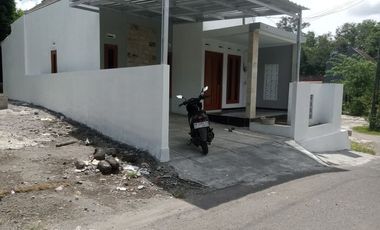 Strategis rumah 3 kamar tidur dekat pusat kota berbah