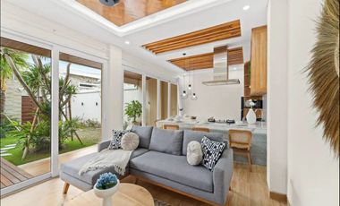 Di jual villa mewah, megah dan murah di Tumbak Bayuh, Canggu