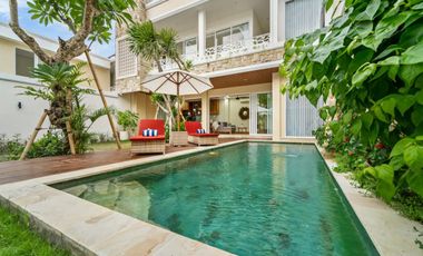 Di jual villa mewah, megah dan murah di Tumbak Bayuh, Canggu