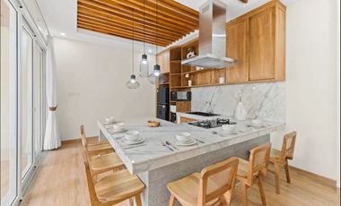 Di jual villa mewah, megah dan murah di Tumbak Bayuh, Canggu