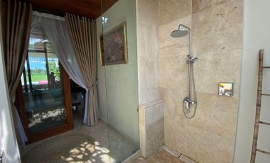 Tropical Style Pool Villa in Condongcatur 6 minutes to UGM Yogyakarta