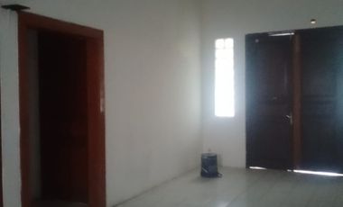 Rumah 2 lt pnggir jln raya lenteng agung jagakarsa jaksel 100jt/thn