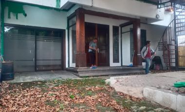 Rumah 2 lt pnggir jln raya lenteng agung jagakarsa jaksel 100jt/thn