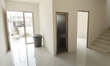 sewa Rumah Greenland Menganti