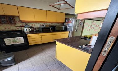 CASA 5 AMBIENTES CON COCHERA QUINCHO Y TERRAZA VILLA BALLEST