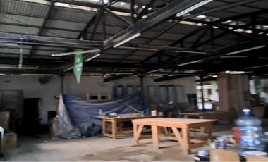 Disewakan Tanah+Bangunan Untuk WorkShop/ Gudang  Pinggir Jalan Raya