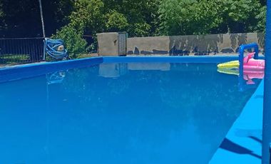 F 775 excelente casaquinta con casi 2400mts 2 de parque