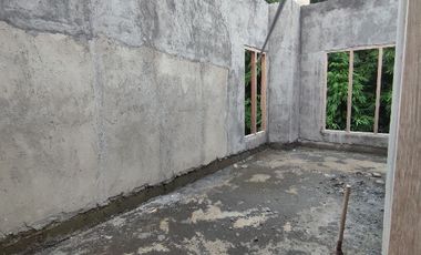 Rumah semi villa view sungai di penatih