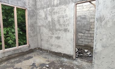 Rumah semi villa view sungai di penatih